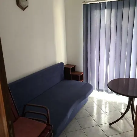 With Private Parking Apartamento Baška Voda