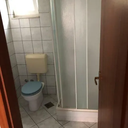 With Private Parking Apartamento Baška Voda