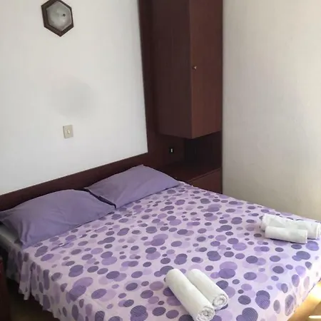 Apartamento With Private Parking